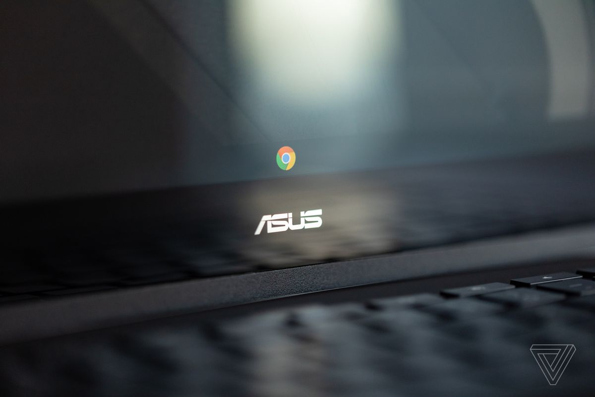 The Asus logo on the bottom bezel of the Asus Chromebook Flip CX5.