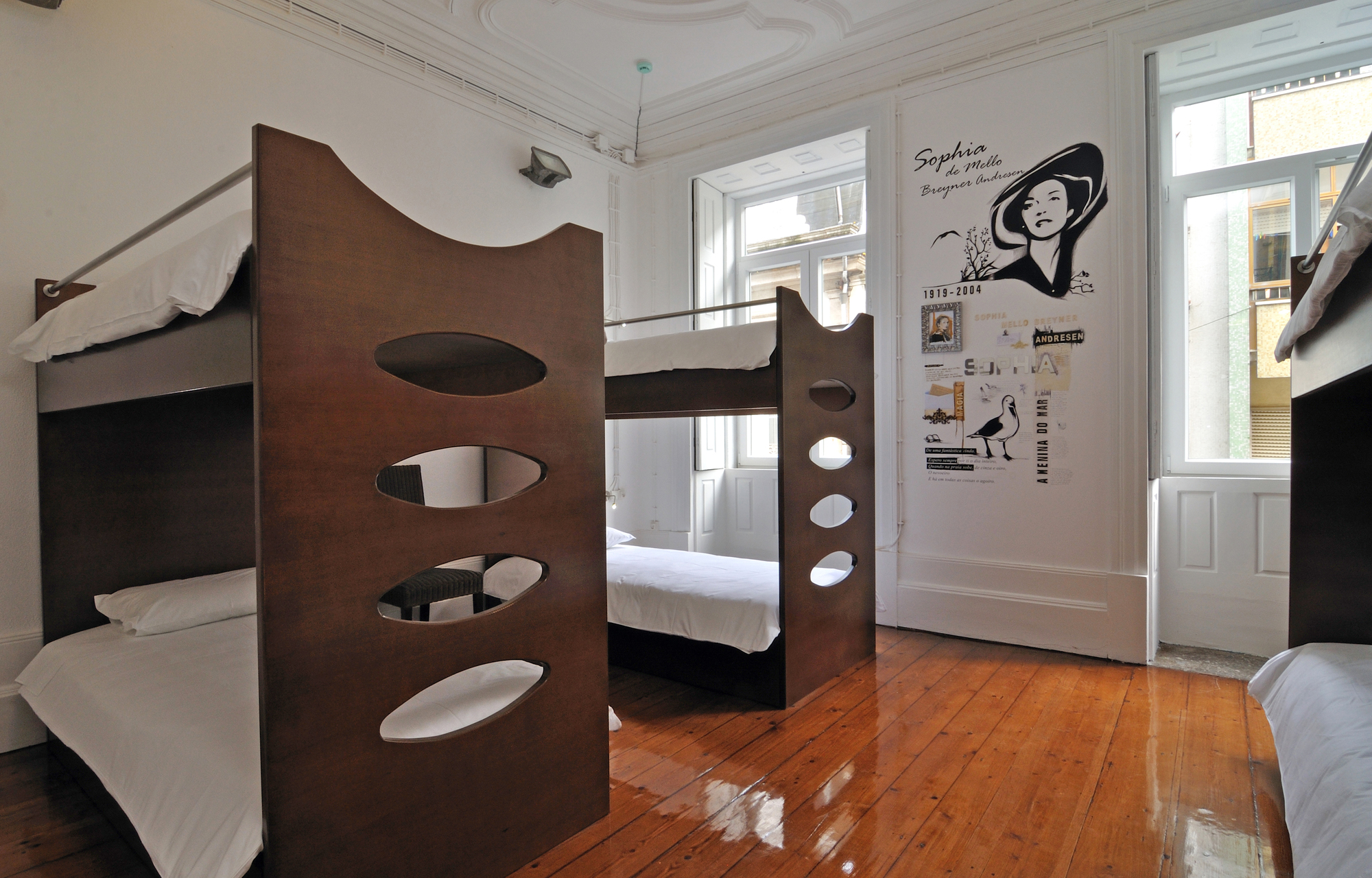A six-bed dorm room at the Gallery Hostel.