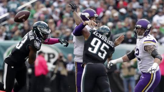 The Eagles harassed former QB Sam Bradford, sacking him six times and forcing three turnovers, in a 21-10 victory on Sunday. The Philadelphia Inquirer's Jeff McLane reports from Lincoln Field.