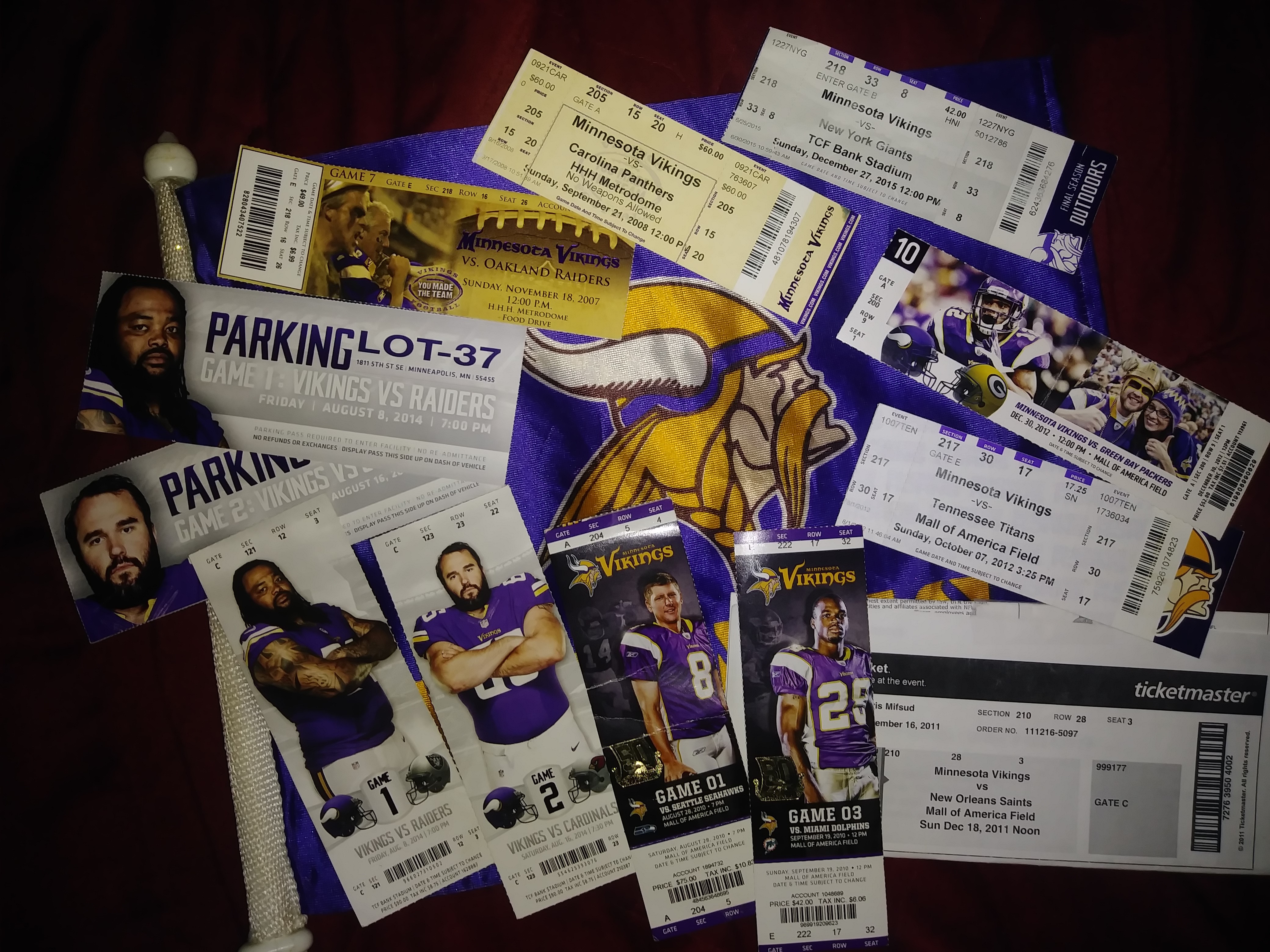 vikings game tickets