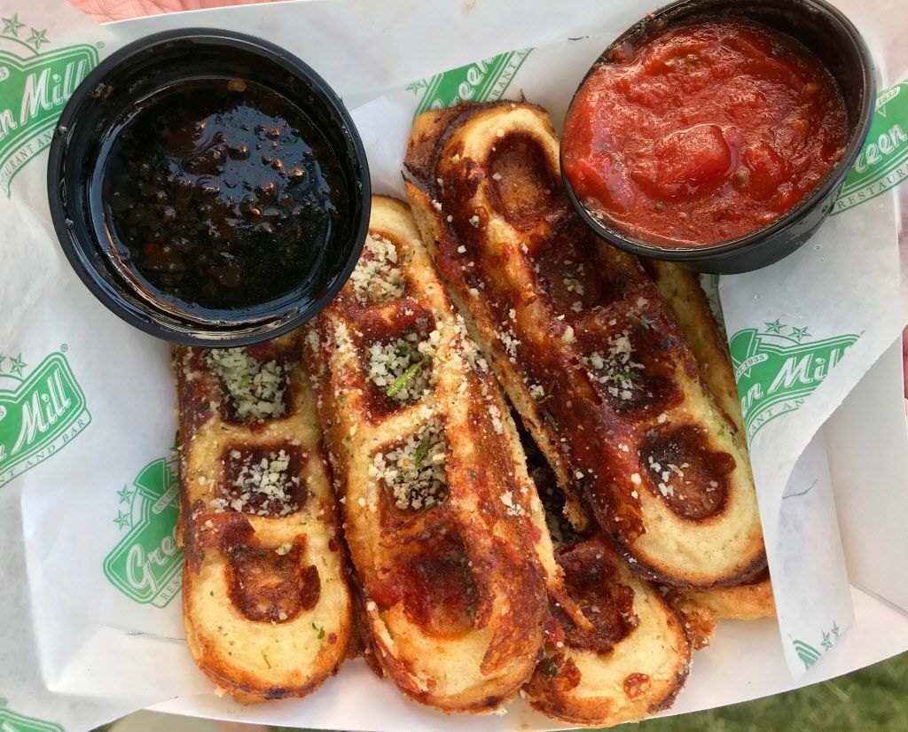 Za-Waffle Sticks, Green Mill, Cooper/Randall, $5. Hard to hate, but the love doesn't exactly come through, either. Not sure if breadstick-ey savory waffles are the way to go, and the pepperoni-infused 