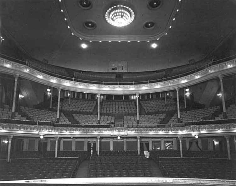 Minneapolis Metropolitan Opera House interior in 1937.