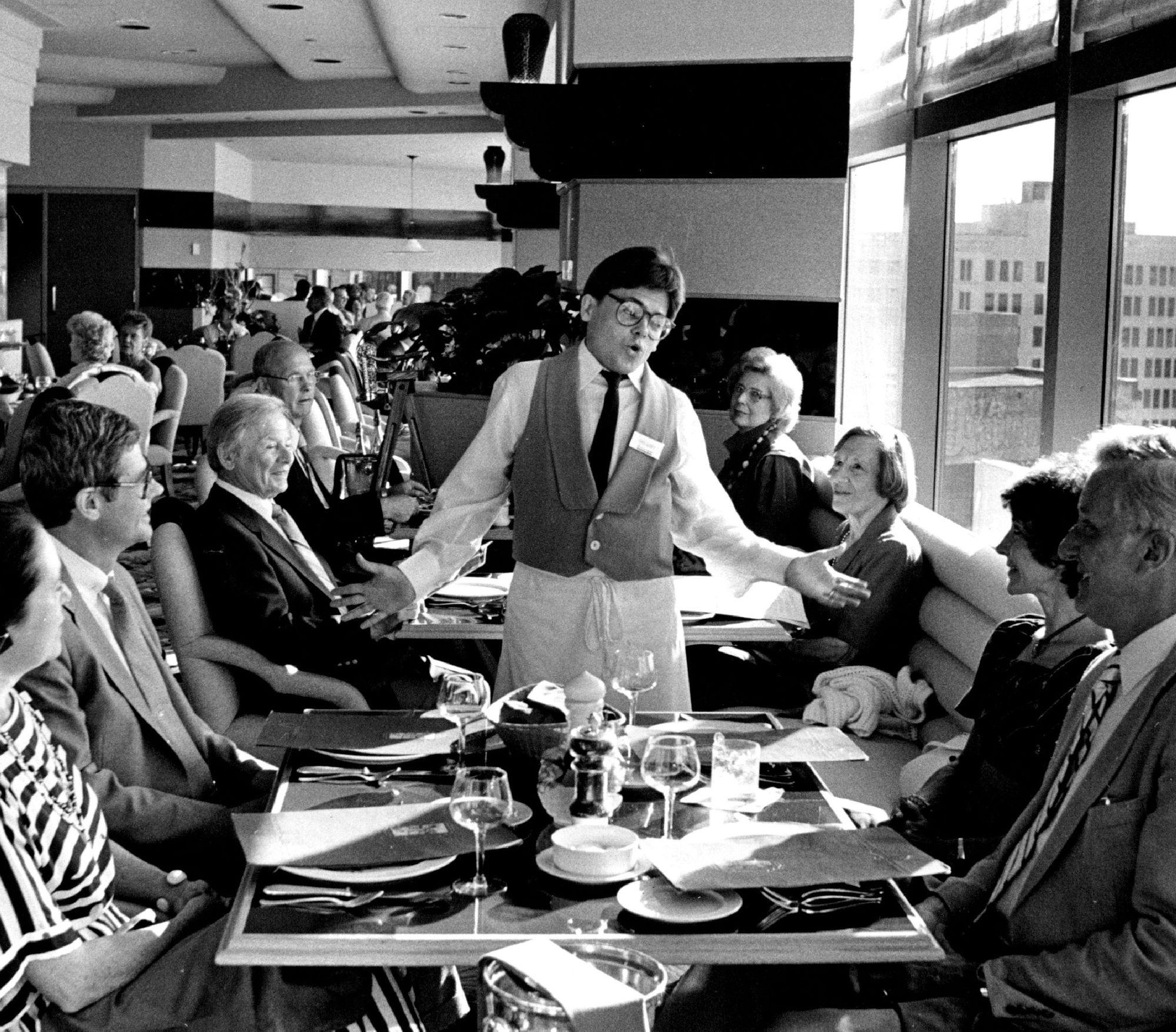 Gustino’s, the dinner only Italian restaurant in the Amfac Hotel, 30 S. 7th St. (349-4000), offers views of the city at sunset, plus food, music and charm. June 25, 1984 David Brewster, Minneapolis Star Tribune