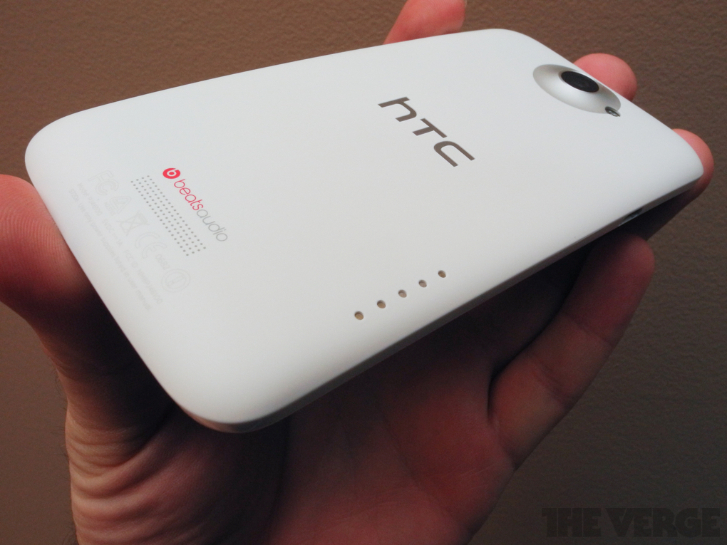Gallery Photo: HTC One X review