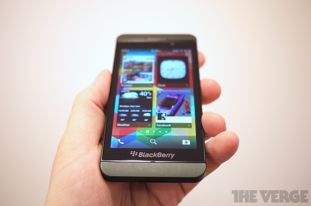 Gallery Photo: BlackBerry Z10 hands-on photos