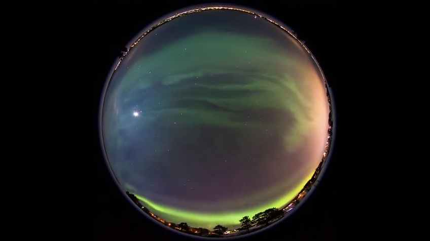 Aurora borealis panorama