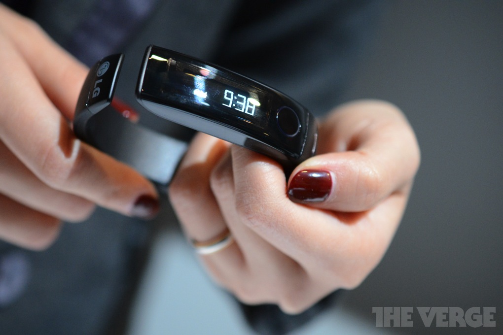 Gallery Photo: LG's Lifeband Touch