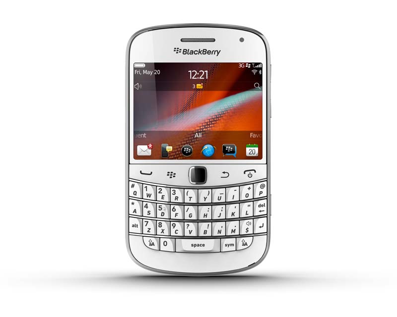Blackberry Bold 9900 white