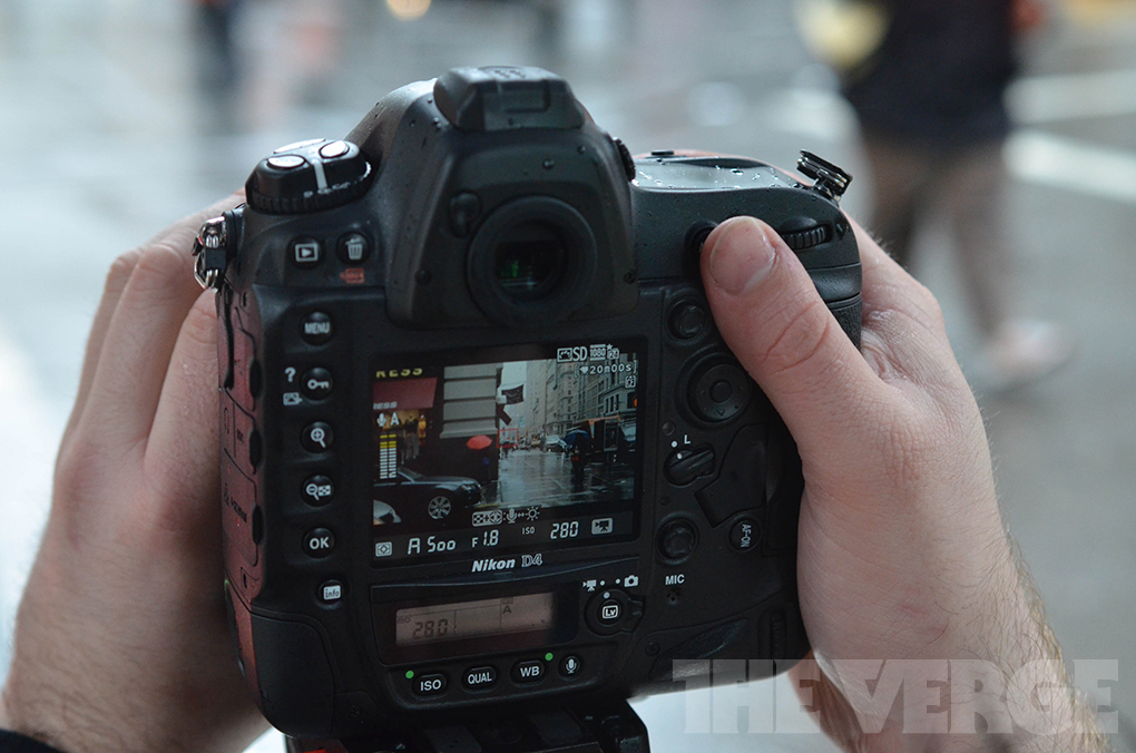 Gallery Photo: Nikon D4 hands-on hardware photos