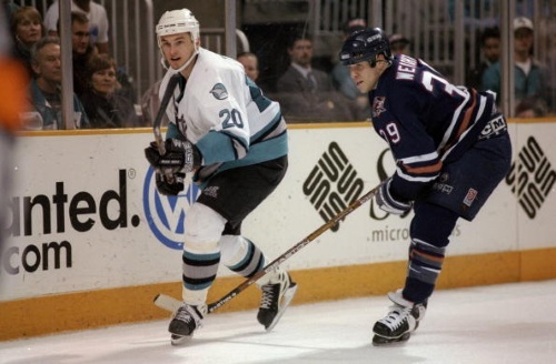 Jan 23 1998: Doug Weight in action against the San Jose Sharks during a game at the San Jose Arena in San Jose, California. 
Mandatory Credit: Otto Greule /Allsport Content © 2010 Getty Images All rights reserved.
