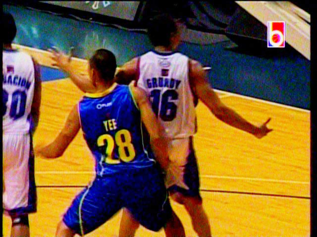 Via <a href="http://www.interaksyon.com/interaktv/mark-yees-disgusting-defensive-technique-nothing-new-in-pinoy-hoops" target="new">InterakTV</a>, Mark Yee's hand got caught in Anthony Grundy's cookie jar. Screen capture by Carlo Ricohermoso.