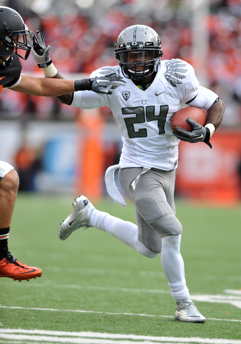 CORVALLIS OR - DECEMBER 4: Kenjon Barner #24 of the Oregon Ducks runs with the ball in the second quarter of the game against te the Oregon State Beavers at Reser Stadium on December 4 2010 in Corvallis Oregon. (Photo by Steve Dykes/Getty Images)