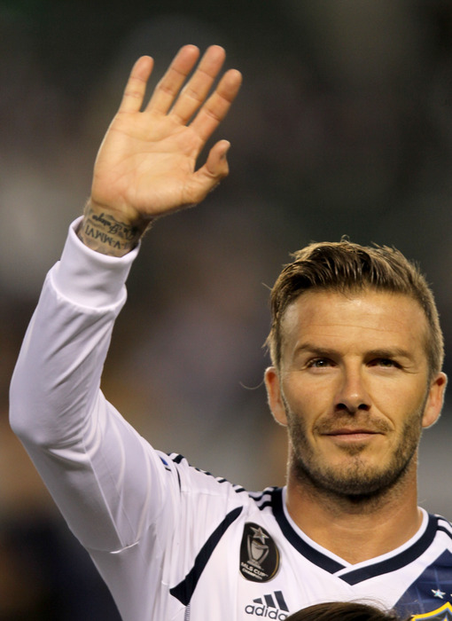 CARSON, CA - APRIL 14:  David Beckham #23 of the Los Angeles Galaxy waves before the game against the Portland Timbers at The Home Depot Center on April 14, 2012 in Carson, California.  (Photo by Stephen Dunn/Getty Images)