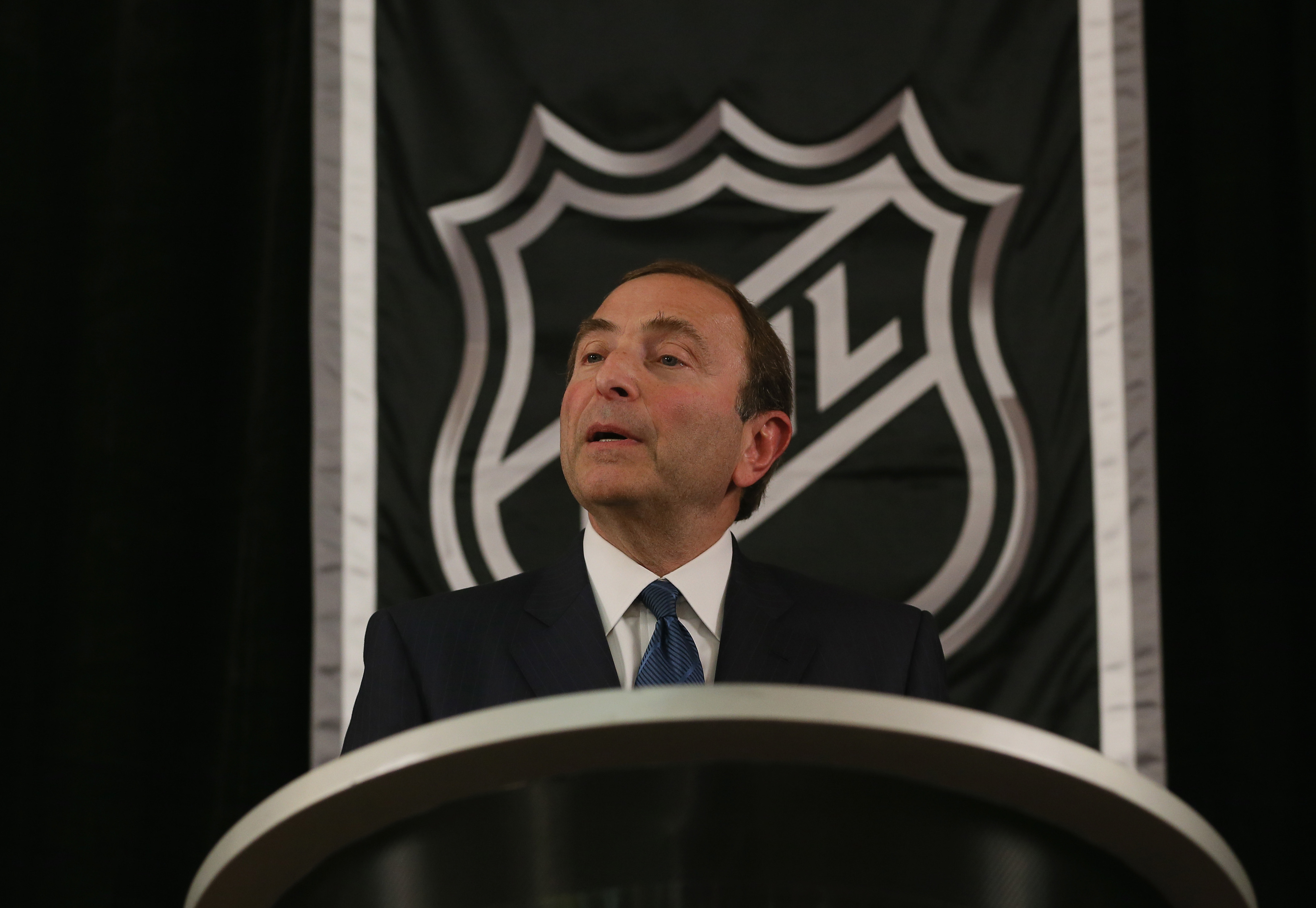 NEW YORK, NY - SEPTEMBER 13:  Commissioner Gary Bettman of the National Hockey League speaks to the media at Crowne Plaza Times Square on September 13, 2012 in New York City.  (Photo by Bruce Bennett/Getty Images)