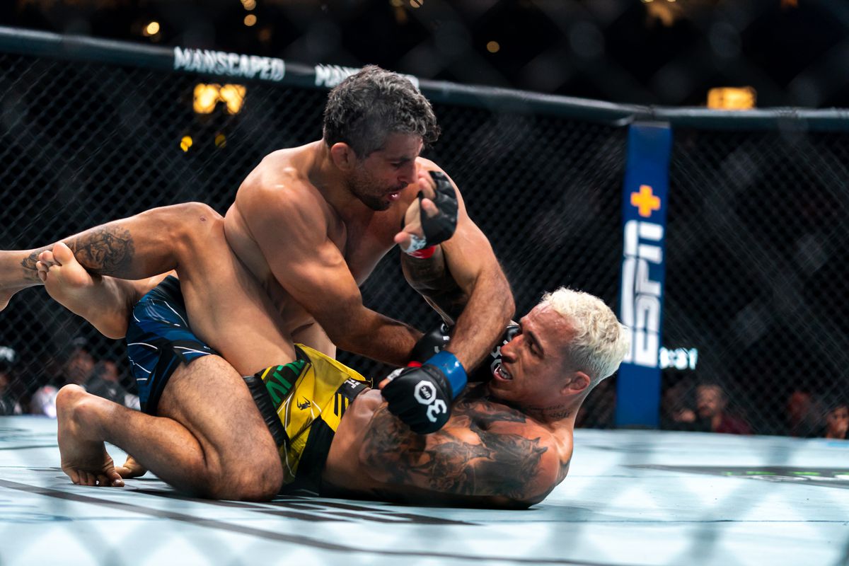 UFC 289: Oliveira v Dariush