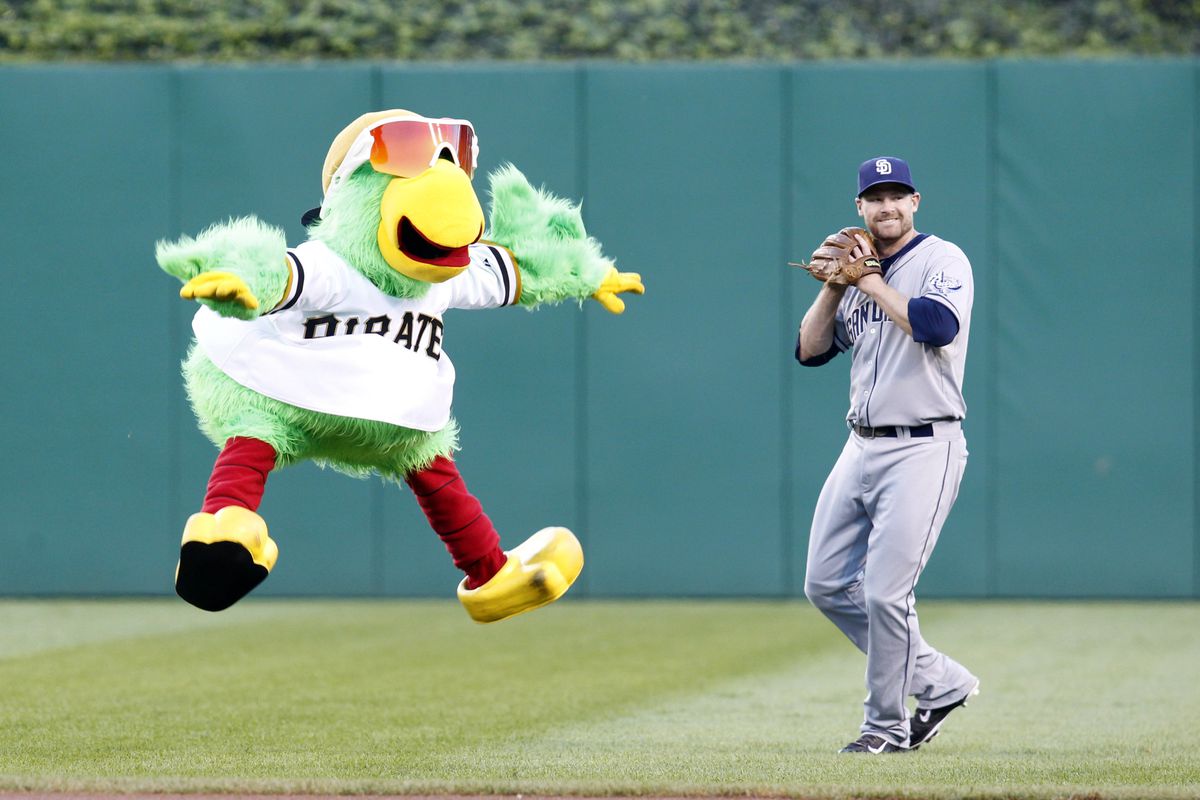 Chase Headley doesn't seem to be fazed by that thing chasing him and Ace is way less crazy-looking 