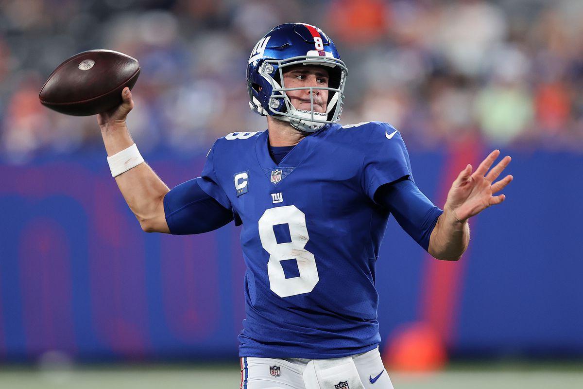Daniel Jones #8 of the New York Giants throws a pass against the Denver Broncos during the second half at MetLife Stadium on September 12, 2021 in East Rutherford, New Jersey.