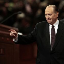 President Thomas S. Monson points to the congregation after the Sunday morning session of the 178th Semiannual General Conference of The Church of Jesus Christ of Latter-day Saints at the Conference Center in Salt Lake City on Oct. 5, 2008.