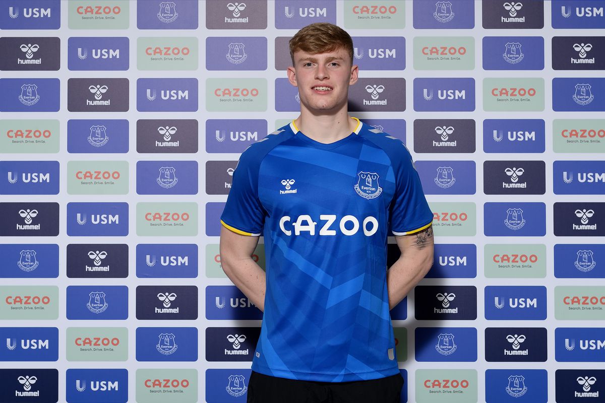 Jarrad Branthwaite Signs a New Contract at Everton