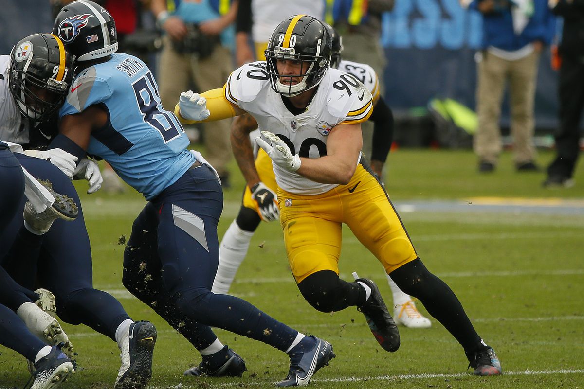 T.J. Watt #90 of the Pittsburgh Steelers plays against the Tennessee Titans at Nissan Stadium on October 25, 2020 in Nashville, Tennessee.