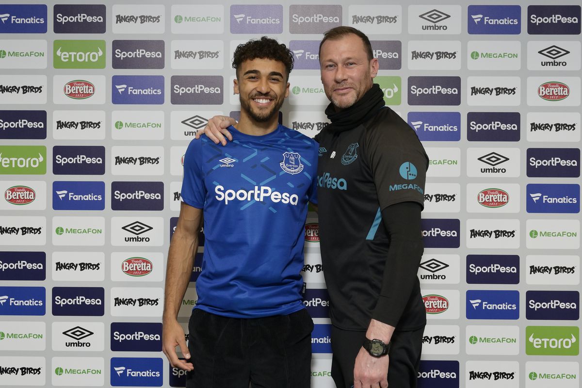 Dominic Calvert-Lewin Signs a New Contract at Everton