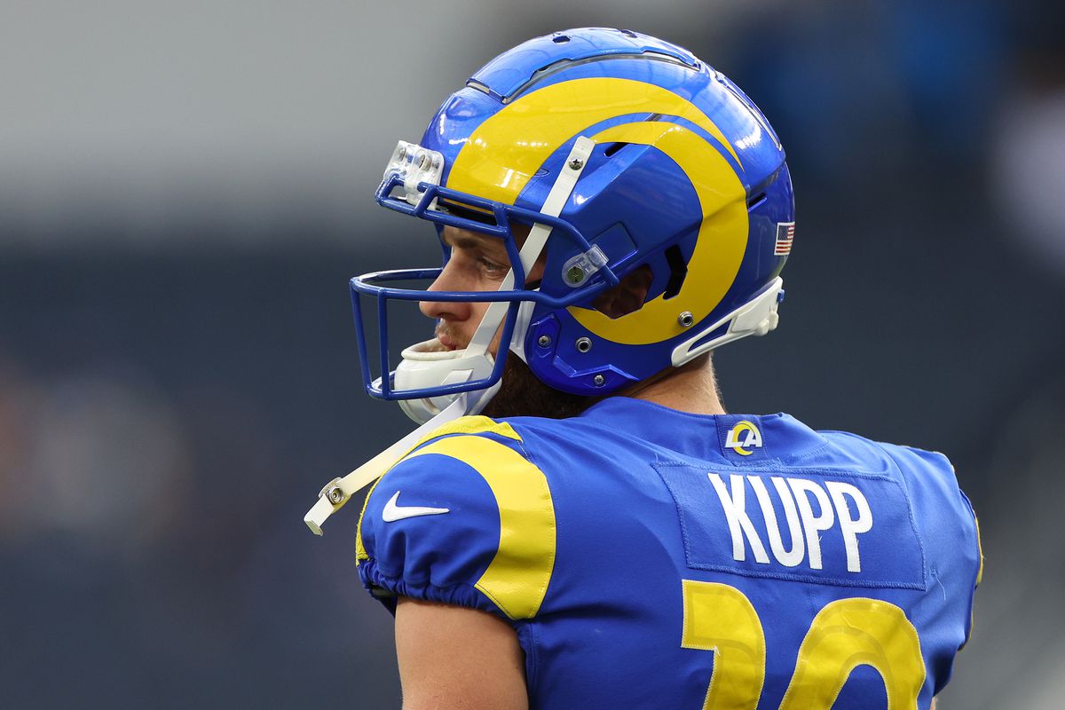 Cooper Kupp #10 of the Los Angeles Rams looks on during warmups prior to the game against the Arizona Cardinals at SoFi Stadium on November 13, 2022 in Inglewood, California.