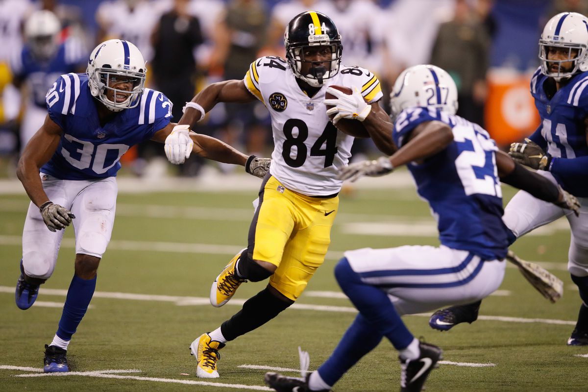 Pittsburgh Steelers v Indianapolis Colts