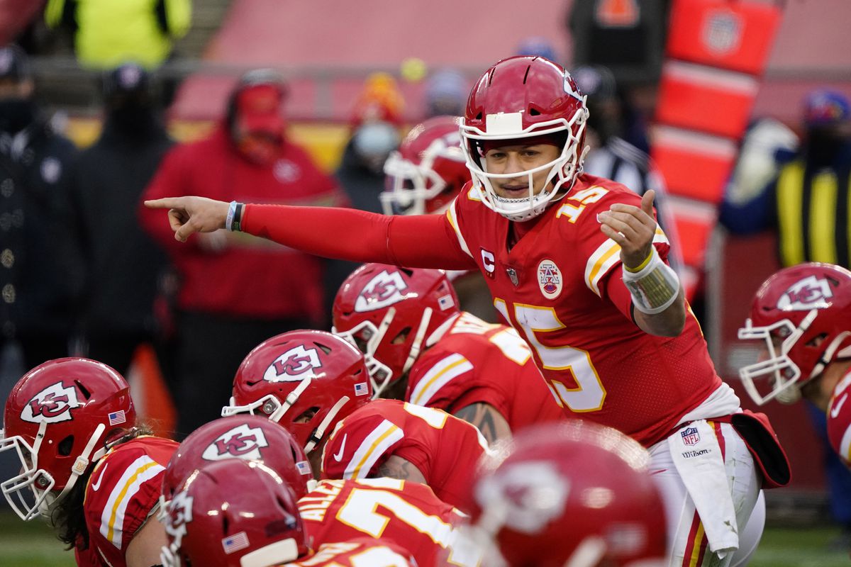 Kansas City Chiefs quarterback Patrick Mahomes before the snap against the Cleveland Browns during the second half in the AFC Divisional Round playoff game at Arrowhead Stadium.