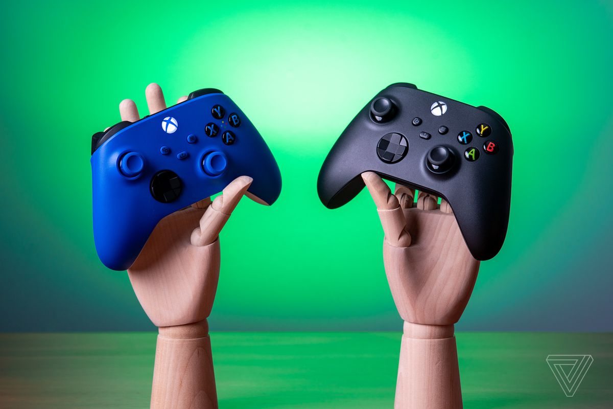 The best Xbox controllers for 2022: Microsoft, Razer, PowerA, and more -  The Verge
