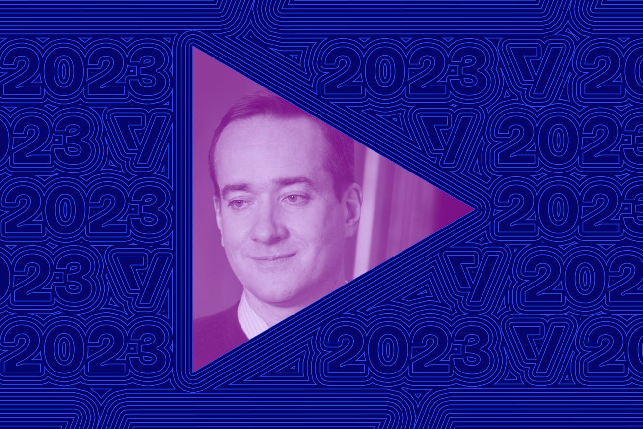Vector collage showing a still from Succession of Matthew Macfadyen in a play button symbol.