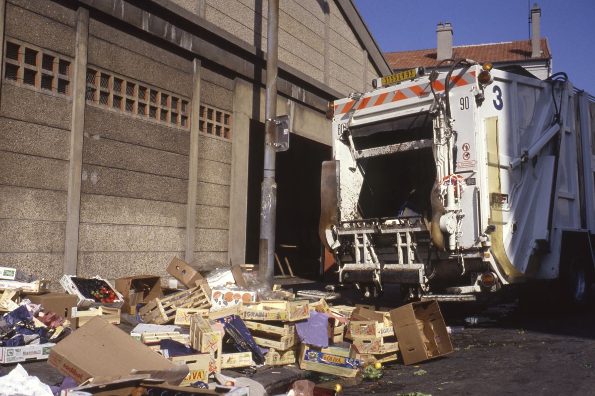 Camion benne à ordures et déchets