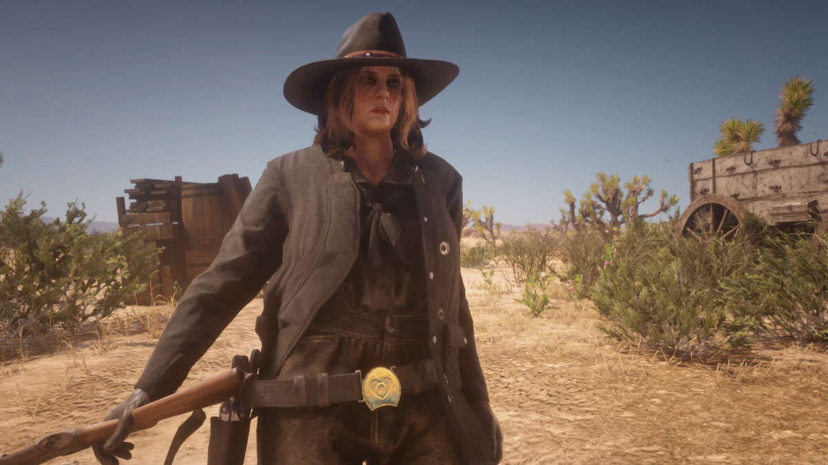 Red Dead Online - A player avatar stands in the desert.