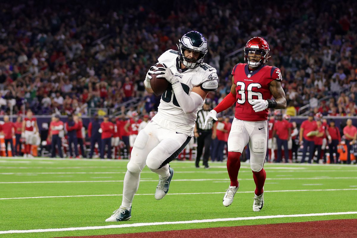 Houston Texans Start Strong, But Lose To Undefeated Eagles 29-17