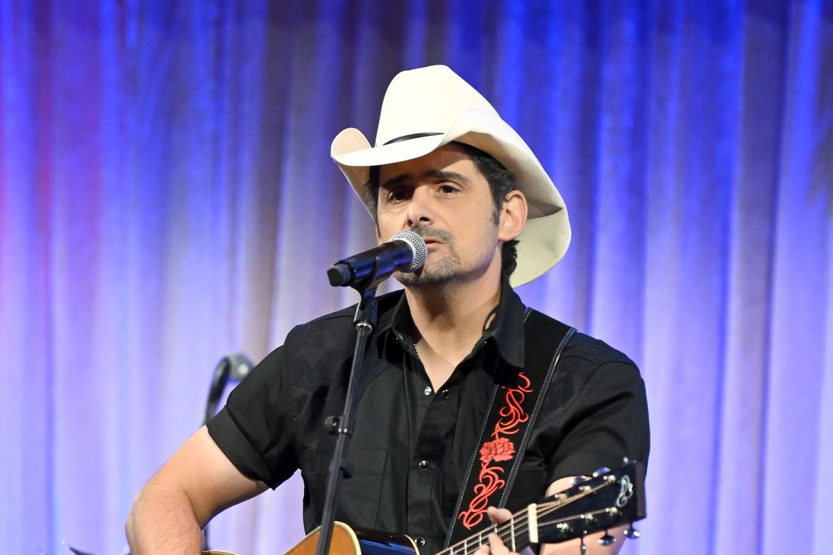 Brad Paisley performs onstage at the 2022 A Funny Thing Happened On The Way To Cure Parkinson’s at Cipriani South Street on October 29, 2022 in New York City.