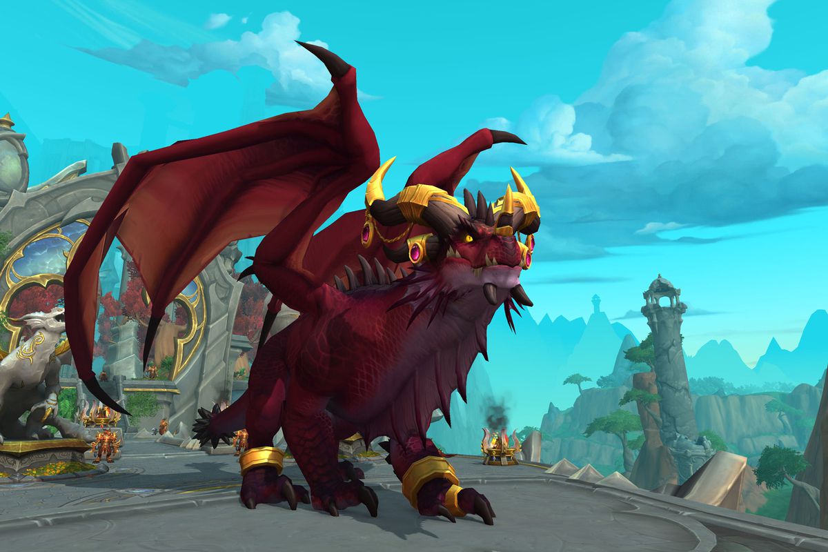 World of Warcraft: Dragonflight - the Dragon Queen Alexstrasza stands in the Dragon Isles