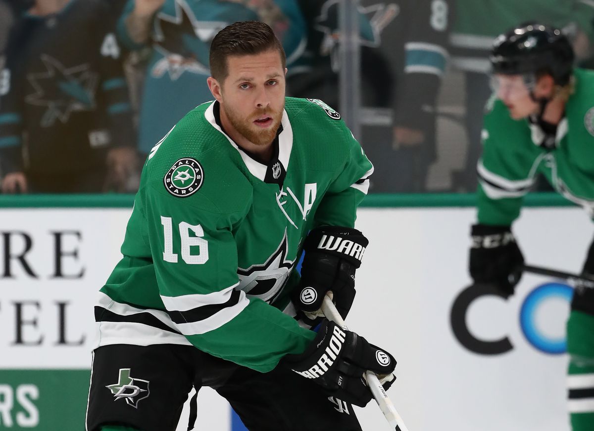 DALLAS, TEXAS - SEPTEMBER 16: Joe Pavelski #16 of the Dallas Stars at American Airlines Center on September 16, 2019 in Dallas, Texas.