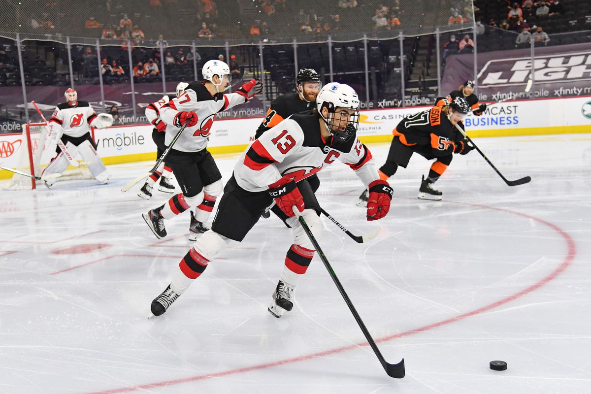 NHL: New Jersey Devils at Philadelphia Flyers