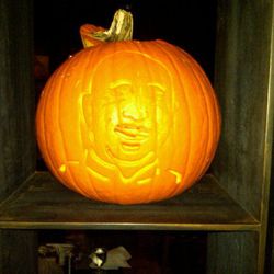 Per <a href="http://twitter.com/#!/flynnjordan/status/130093338757046272" rel="nofollow">@flynnjordan</a>, Colicchio & Sons had a pumpkin carving contest yesterday.  Here' s a Tom pumpkin. 