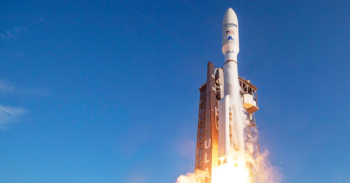 SpaceX llevará algunos satélites de Amazon al espacio