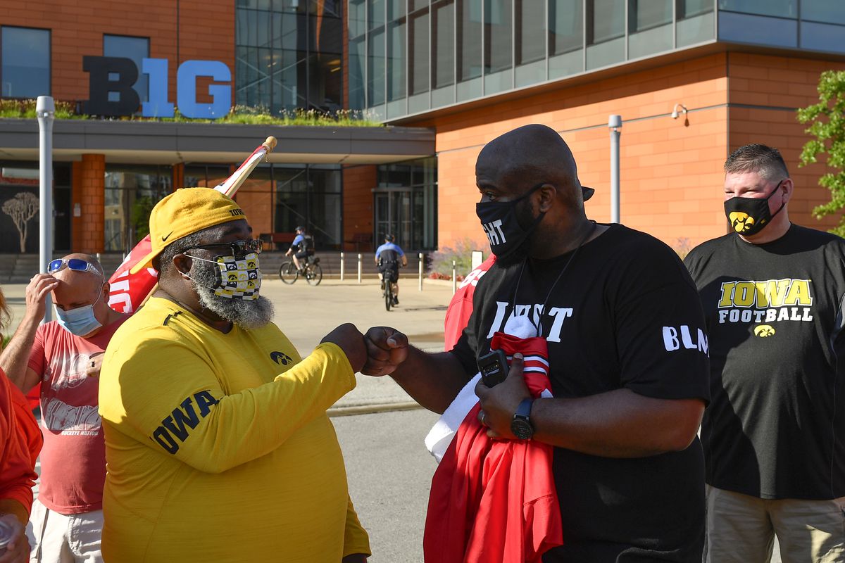 Parents of Big Ten Football Players Protest Conference Decision to Postpone Football Season