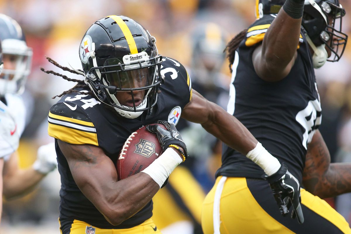 NFL: Tennessee Titans at Pittsburgh Steelers