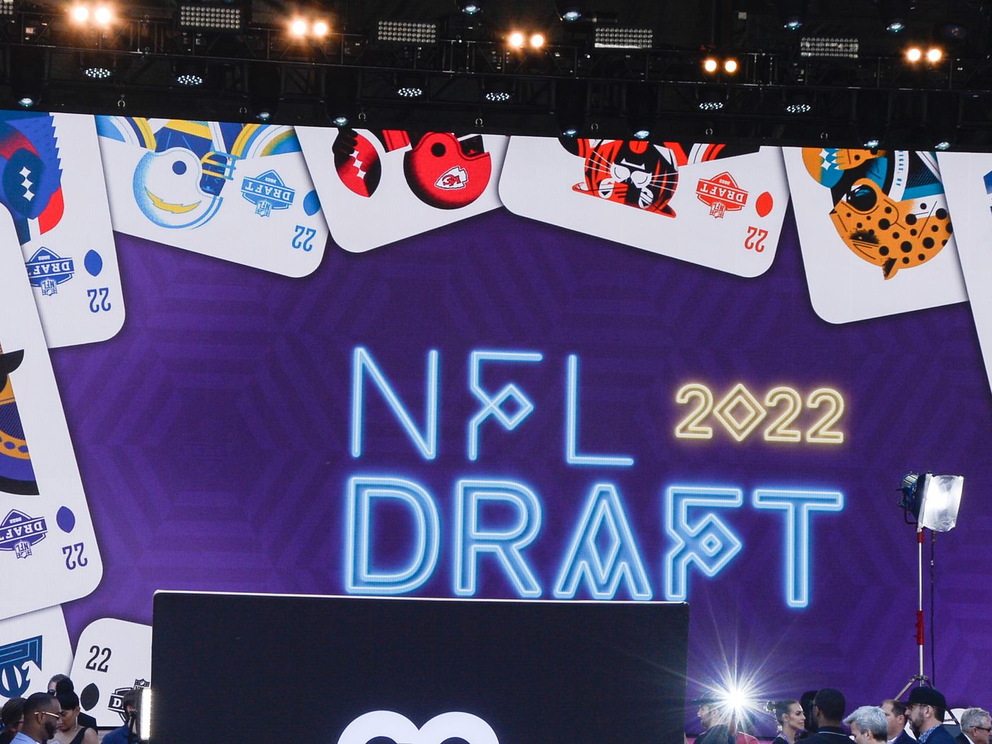 nfl draft 22 picks