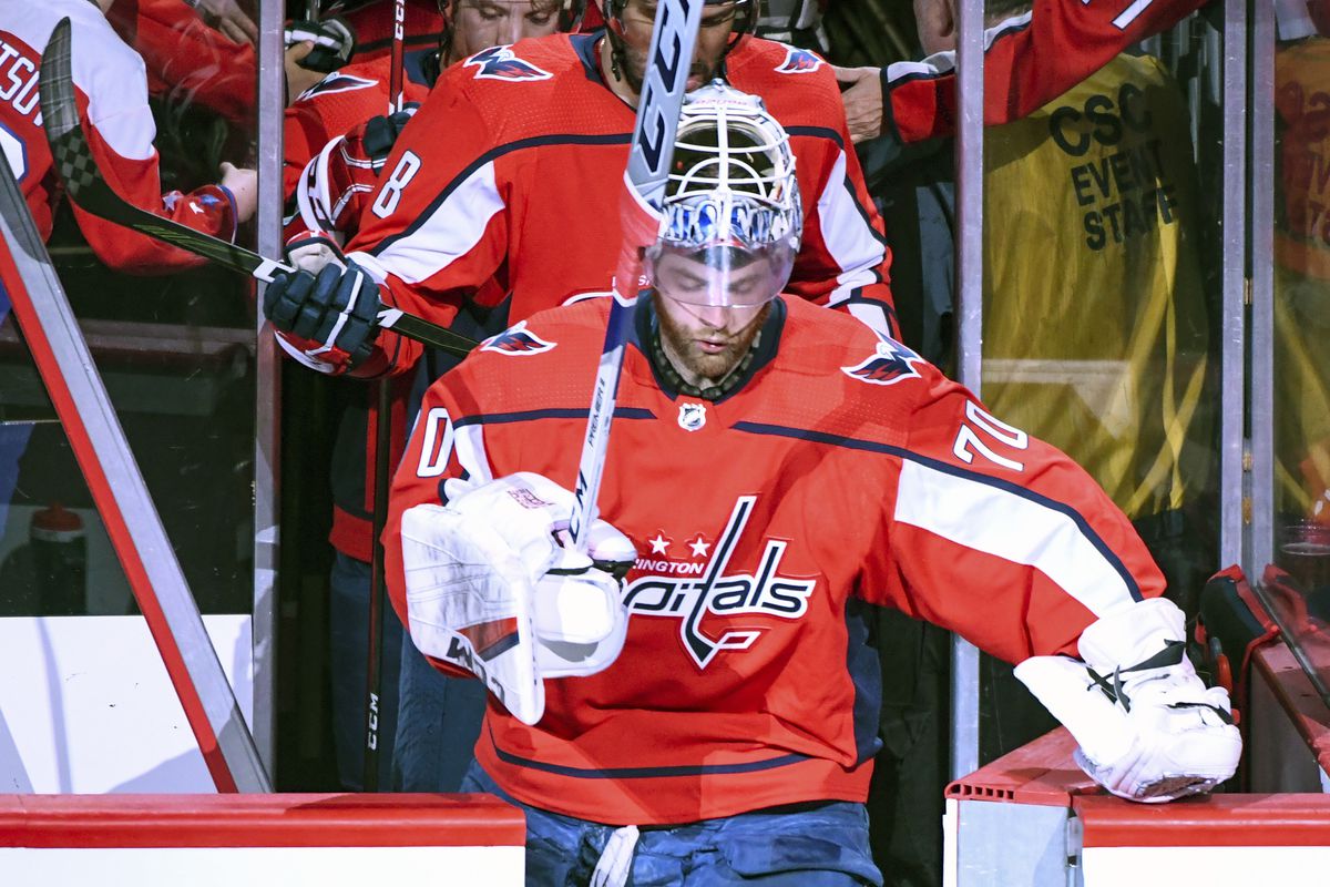 NHL: APR 24 Stanley Cup Playoffs First Round - Hurricanes at Capitals