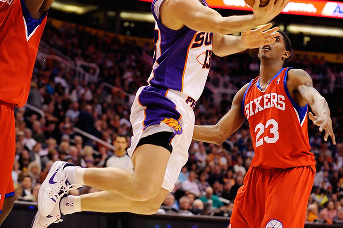 Steve Nash will play in his 1000th career game on Sunday. Here's a contest in his honor. (Photo by Max Simbron)