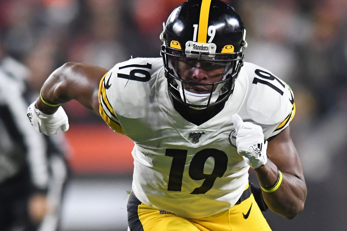 Wide receiver JuJu Smith-Schuster of the Pittsburgh Steelers runs a route in the first quarter of a game against the Cleveland Browns on November 14, 2019 at FirstEnergy Stadium in Cleveland, Ohio.