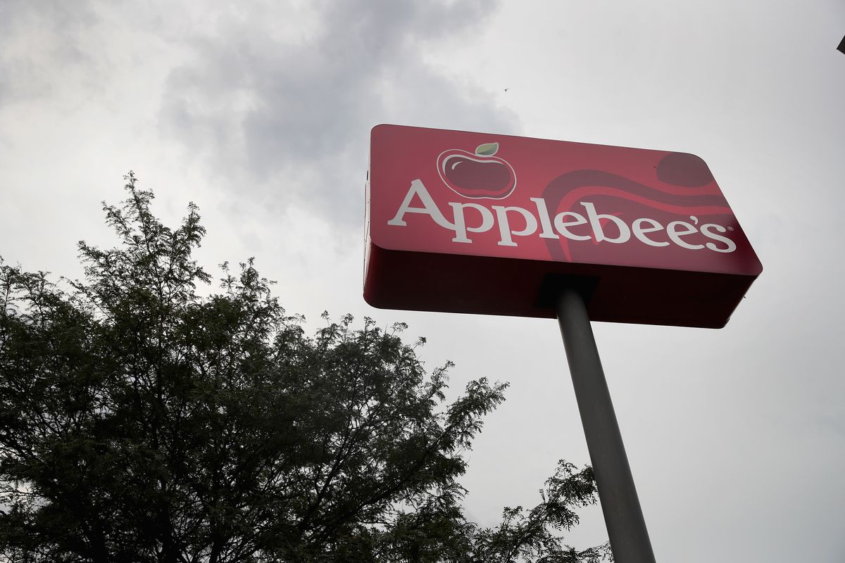 Restaurant Chains Applebee’s And IHOP To Close Over 100 Stores