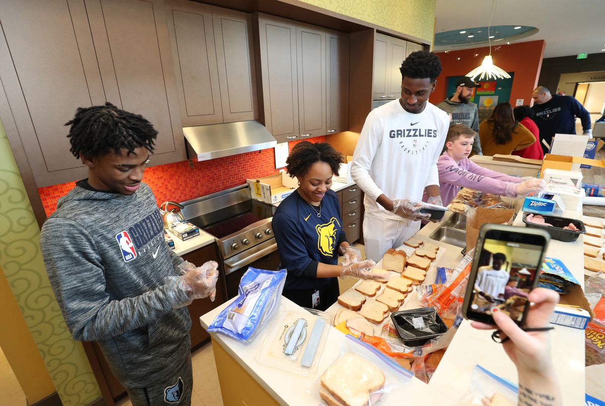 Grizzlies Full Team MLK Day of Service
