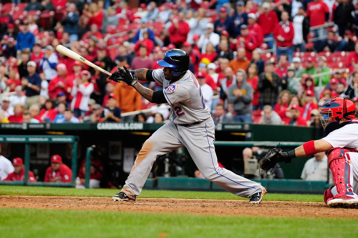 ST. LOUIS, MO - SEPTEMBER 22: Willie Harris #22 of the New York Mets hits a game winning two run single against the St. Louis Cardinals at Busch Stadium on September 22, 2011 in St. Louis, Missouri.  (Photo by Jeff Curry/Getty Images)