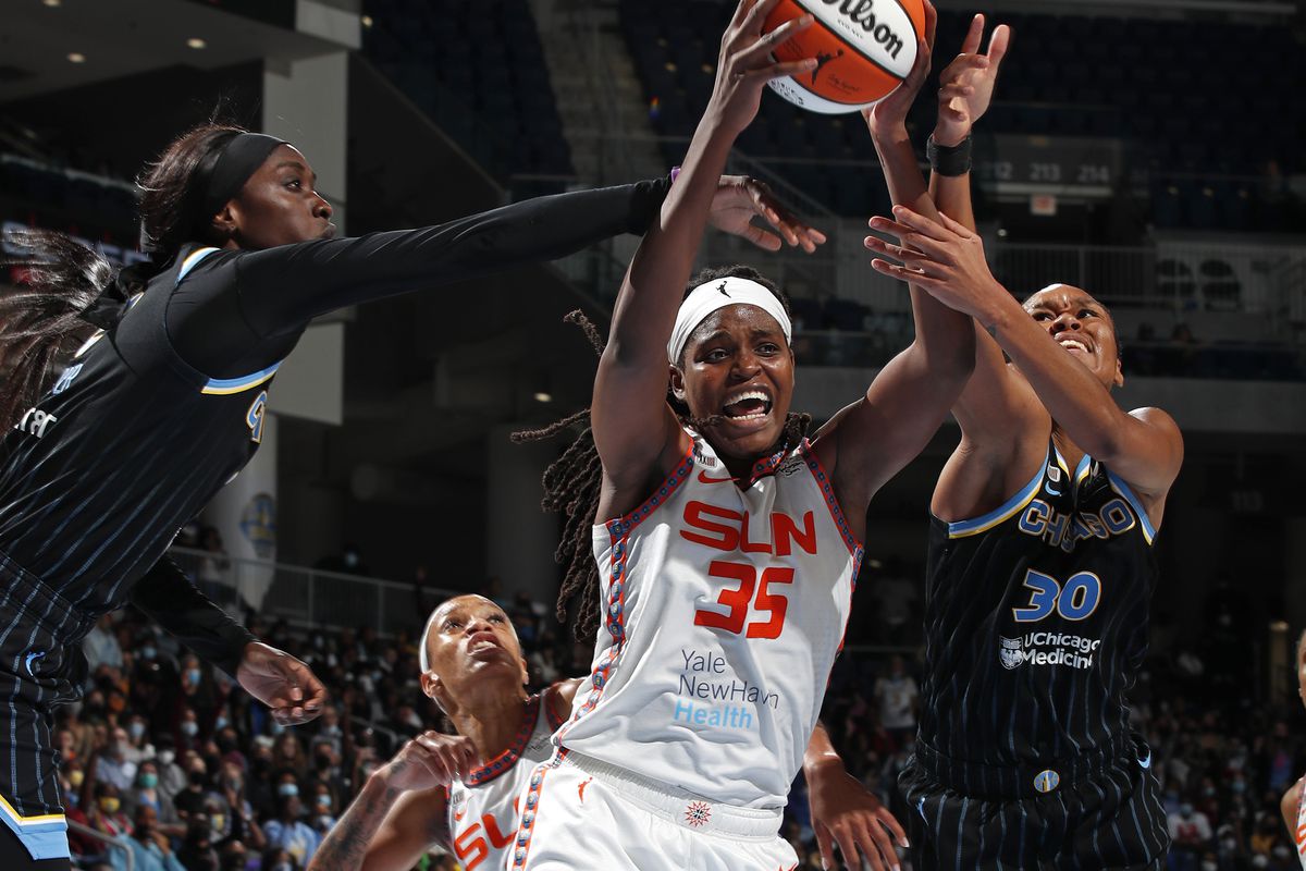 2021 WNBA Semifinals - Connecticut Sun v Chicago Sky