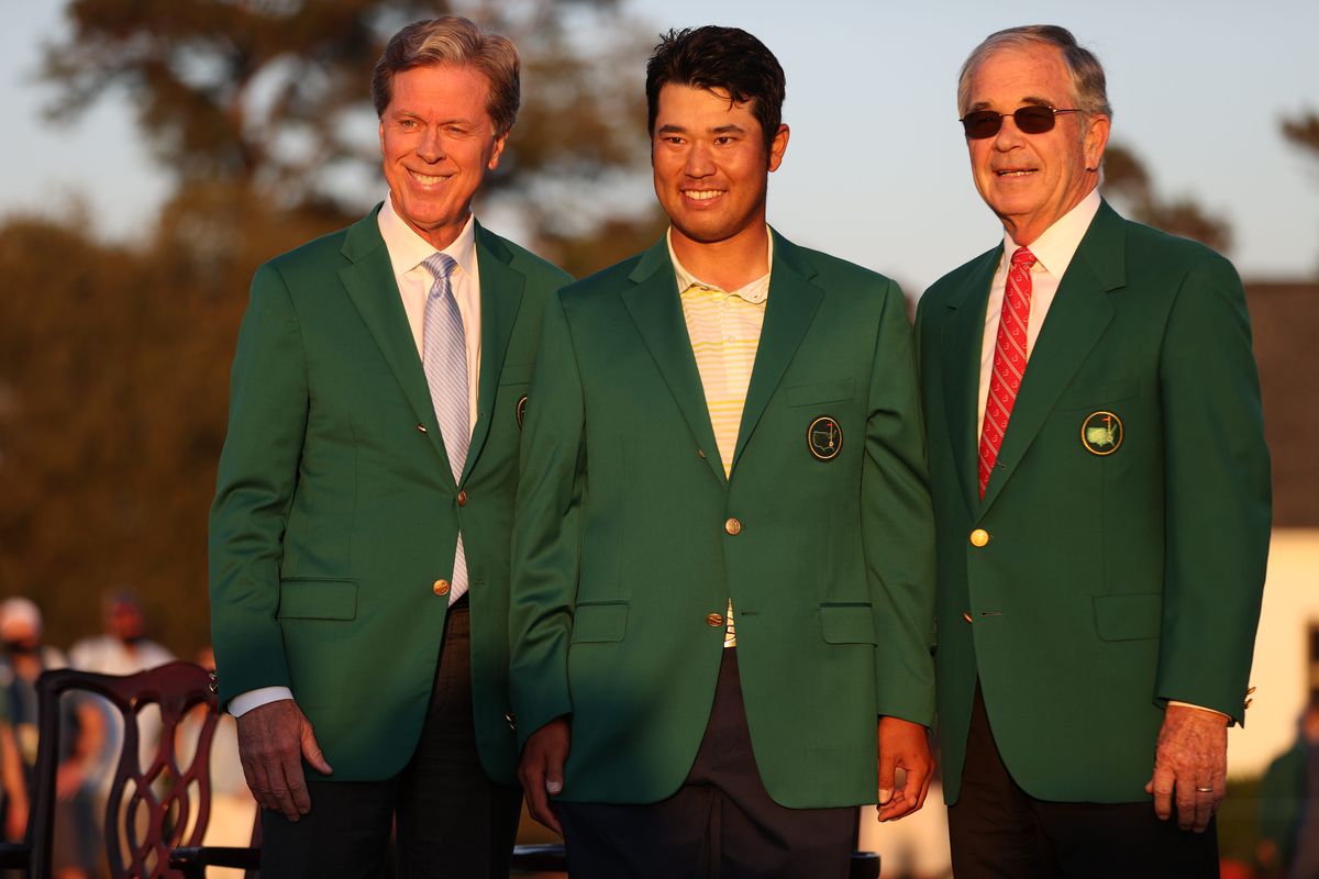 The Masters: Hideki Matsuyama (C) with Augusta Nation Chaiirmen Fred Ridley (L) and Billy Payne wearing green jackets during ceremony after Sunday play at Augusta National GC. Augusta, GA 4/11/2021&nbsp;